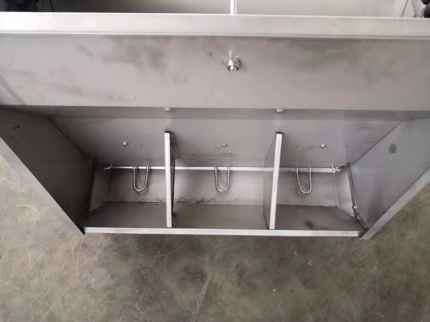 育肥食槽双面304不锈钢食槽干湿饲料槽