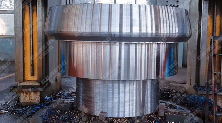 湖南大型铸件厂家生产磨机磨辊立磨机配件磨粉机配件